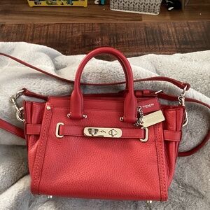 NWOT red Coach purse No H157736235